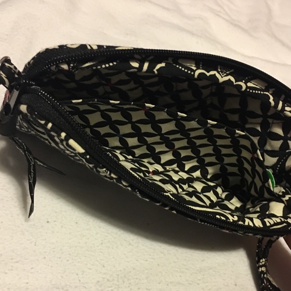 Vera Bradley Wristlet - Picture 4 of 4